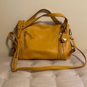 Jessica Simpson purse